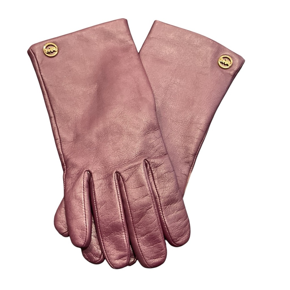 COACH beautiful Eggplant/Purple leather gloves
Size 8